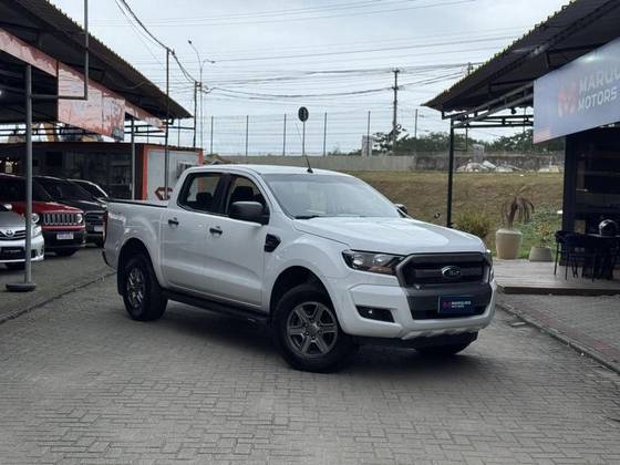 FORD RANGER 2.2 XLS 4X4 CD 16V DIESEL 4P MANUAL FORD RANGER 2.2 XLS 4X4 CD 16V DIESEL 4P MANUAL